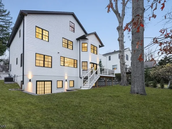 25 Hillside Ave, Livingston Twp., NJ 07039