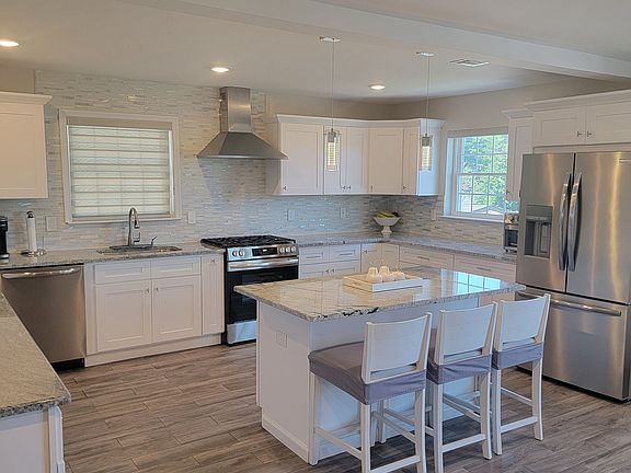 4th image of 16 Quinton St