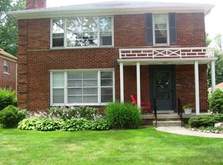 815 Harcourt Rd UNIT 2, Grosse Pointe, MI 48230