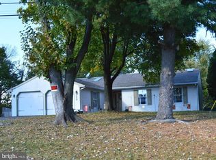 4224 Ridgeview Rd, Harrisburg, PA 17112