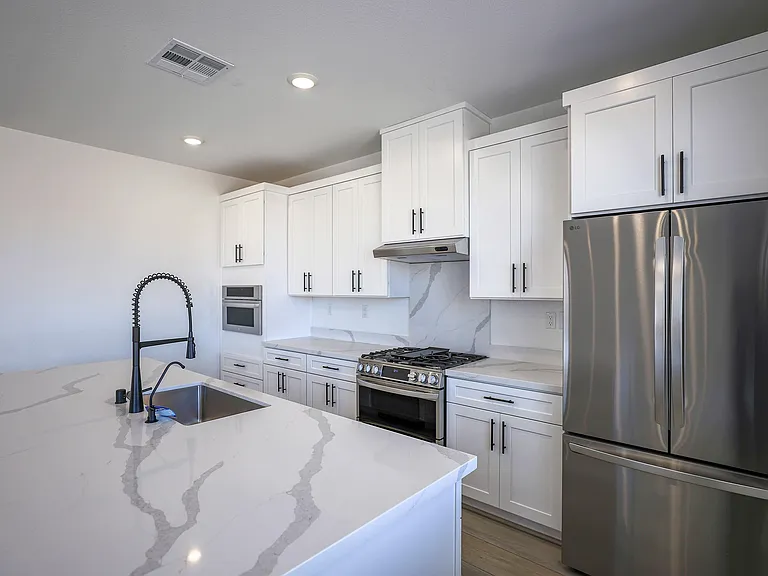 3068 W Orco Ln — Photo 35