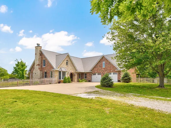 4932 N Farm Rd 205, Strafford, MO 65757