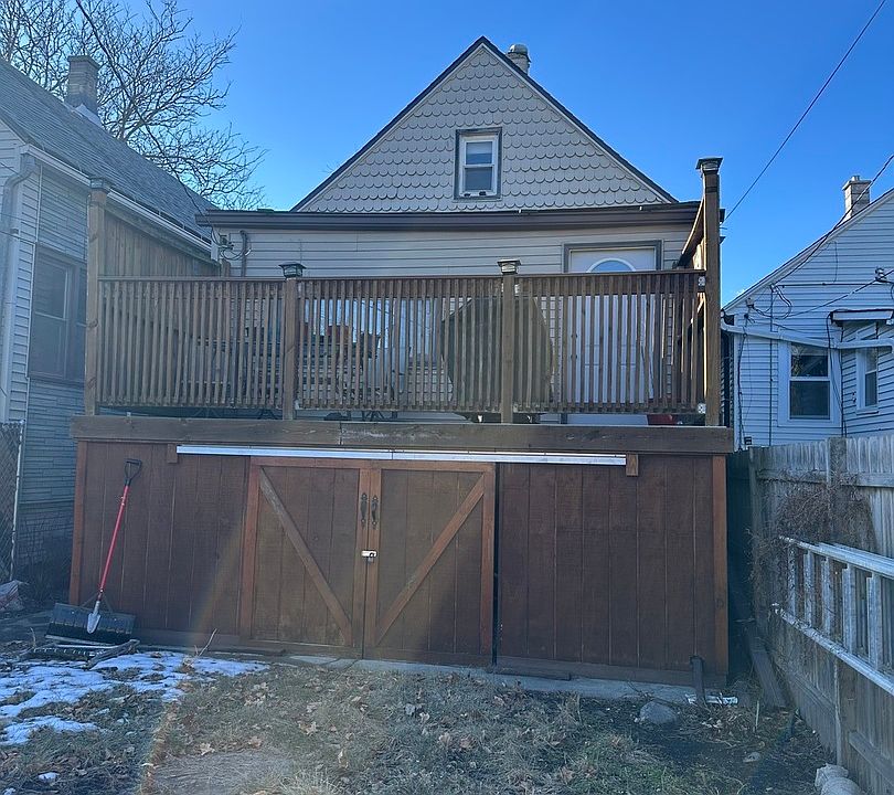 2nd image of 3811 S Wolcott Ave