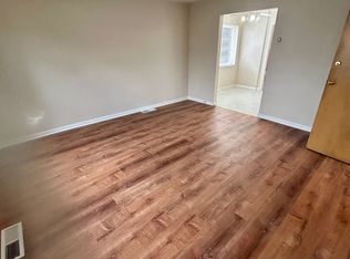 4218 Mayfield Rd APT 3, Cleveland, OH 44121