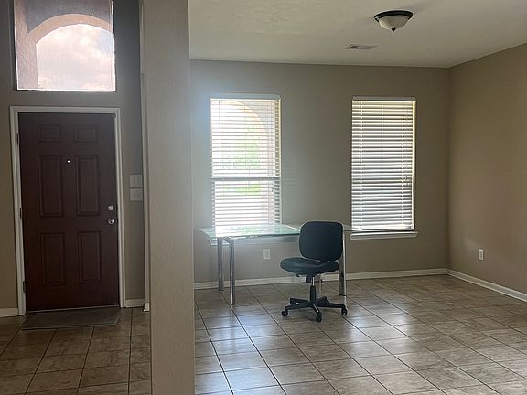 2nd image of 16527 Winthrop Bend Dr