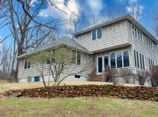 1438 Long Rd, Martinsville, NJ 08836