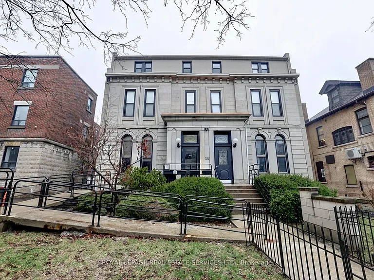 20 Duke St #305 — Photo 45