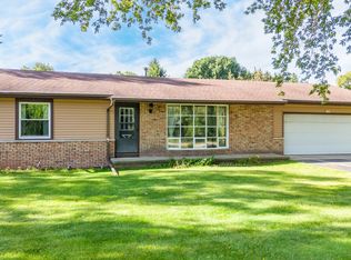 4187 Leonard Point Rd, Oshkosh, WI 54904
