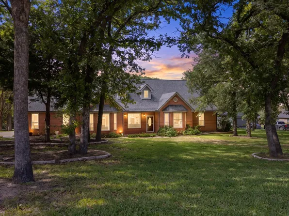 7208 Wooded Acres Trl, Mansfield, TX 76063