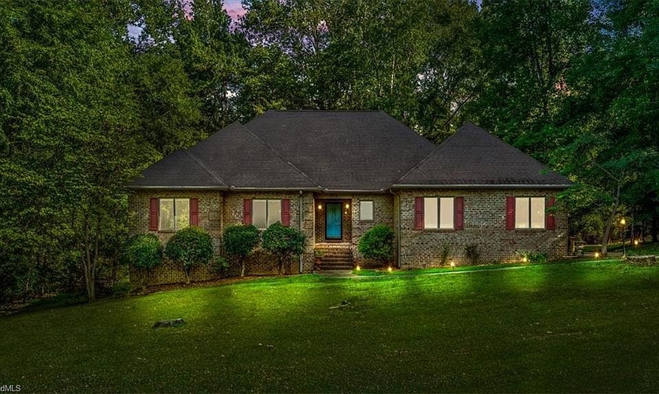 1st image of 3544 Wood Village Dr