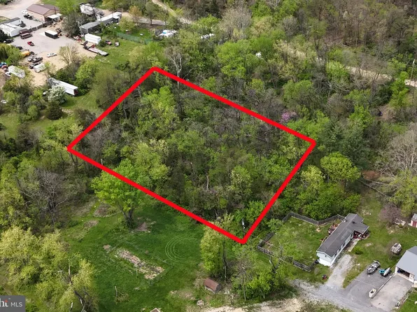 Lots 8 & 9 Lynmyer Ln, Falling Waters, WV 25419