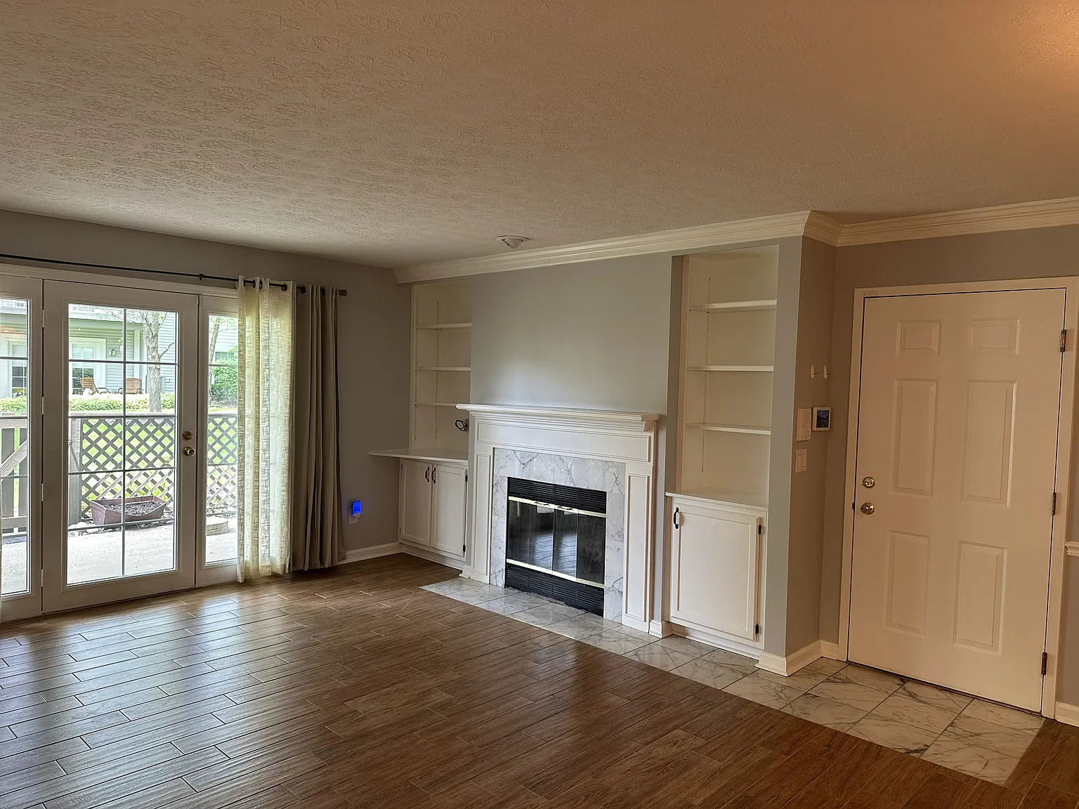 3 bed, 1315 sqft, $2,200 — Photo 4