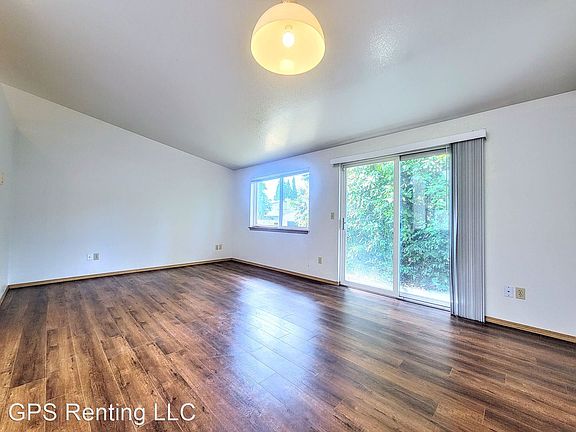4th image of 9602 51st Ave NE #B