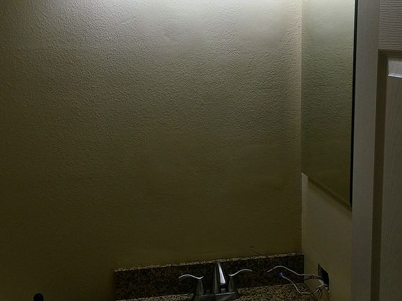 3rd image of 4586 Redmond Pl