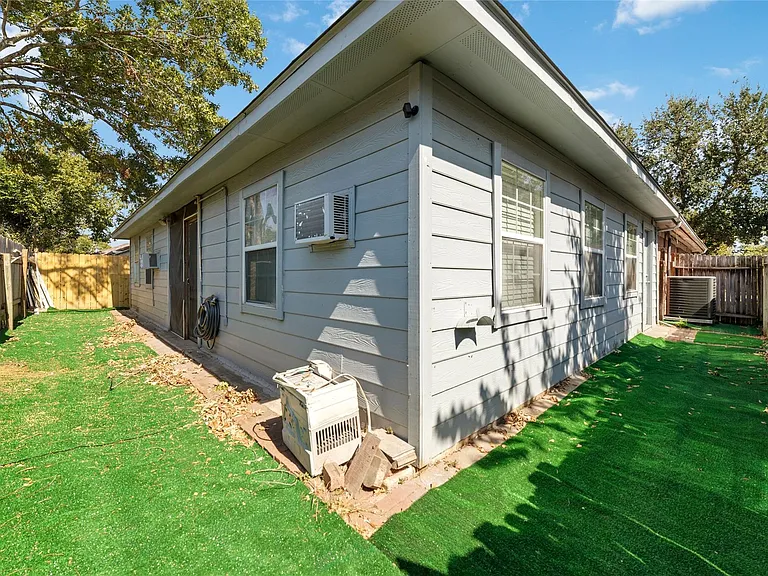 3511 Colleen Woods Cir — Photo 15