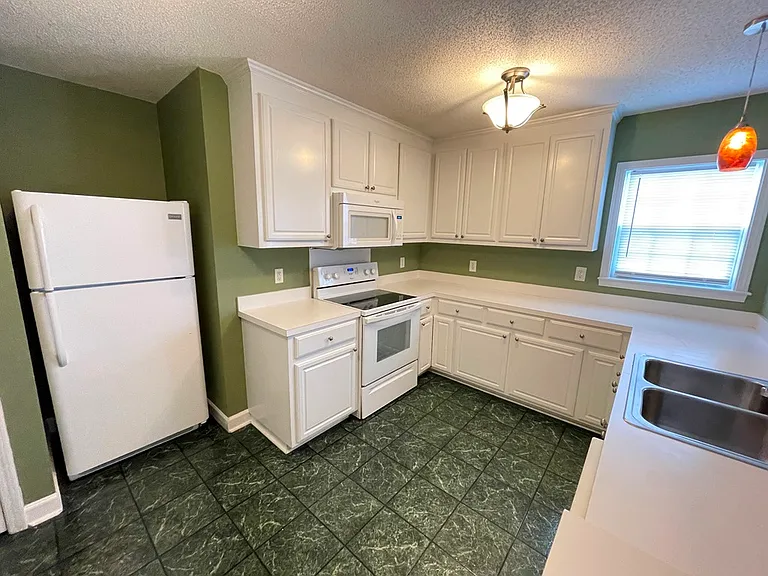 3436 Westgate Dr — Photo 13