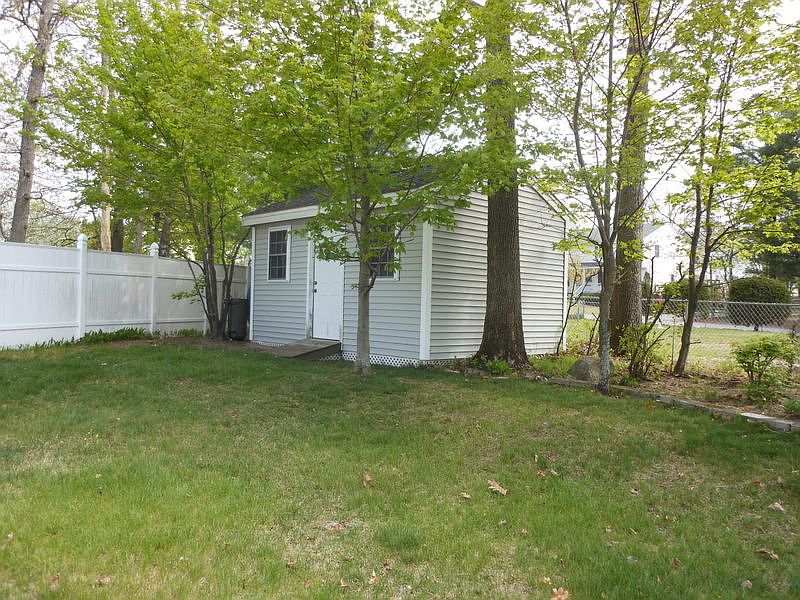 2nd image of 5 Lavoie Ln