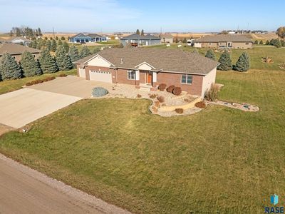 1698 Mustang Pass, Larchwood, IA, 51241