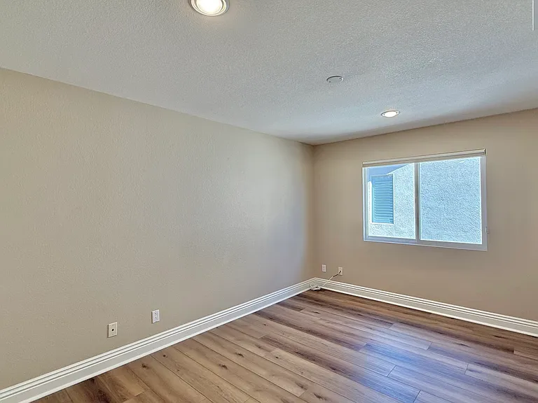 10570 Gaylemont Ln — Photo 47