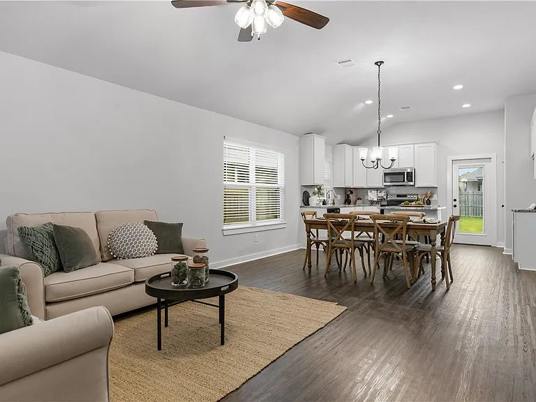 2857 Messenger Way — Photo 3