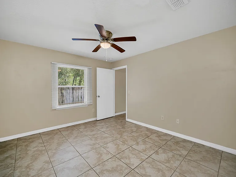 2628 Legend Ct #2628 — Photo 24