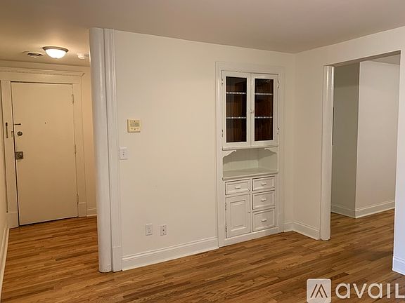 4th image of 1613 N Leavitt St APT 1