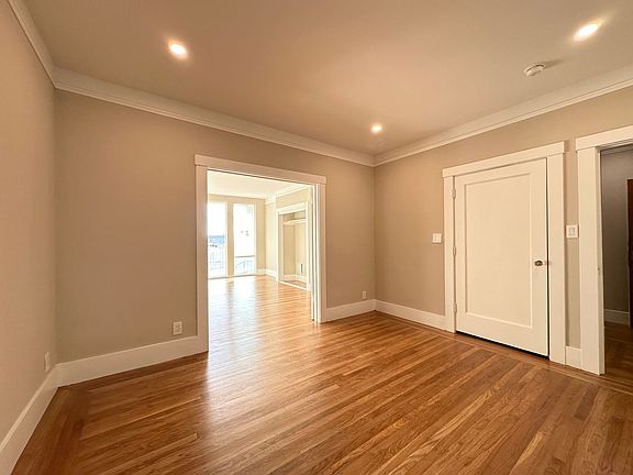 4th image of 1455 Clay St APT 4