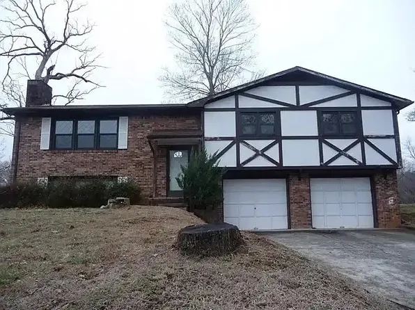 587 Lakewood Trl, Martinsville, VA 24112