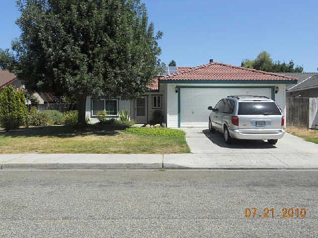 2nd image of 503 Macadamia Ave