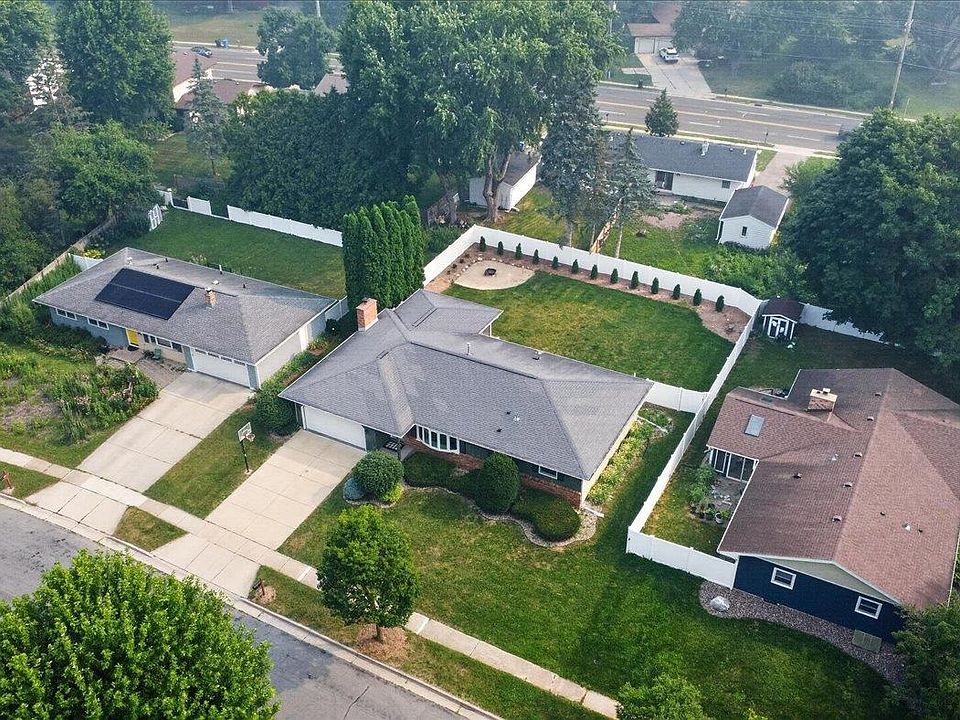 1st image of 7106 Mockingbird Ln