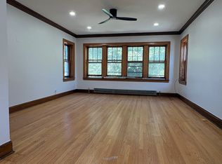 5445 W Melrose St UNIT 1, Chicago, IL 60641