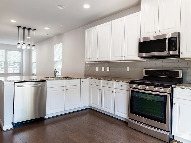 9778 Fields Rd — Photo 4
