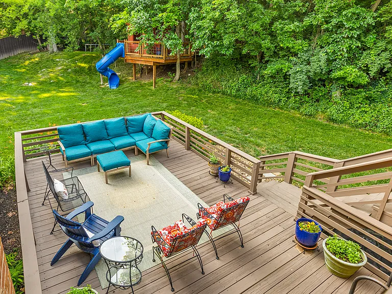 Spacious lower patio with plenty of outdoor seating and space for your herb garden.