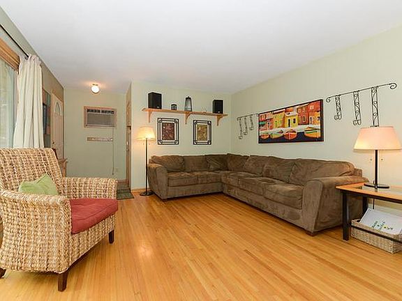 2nd image of 3409 Dana Dr