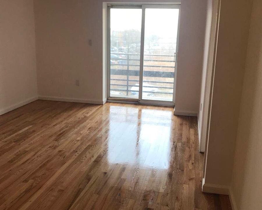 2nd image of 1425 Stanley Ave #3
