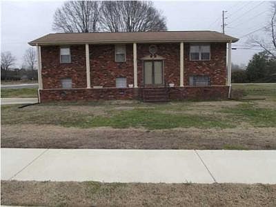 1st image of 25 Becky Dr