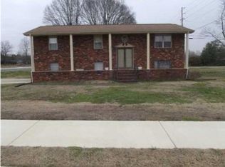 25 Becky Dr, Rossville, GA 30741