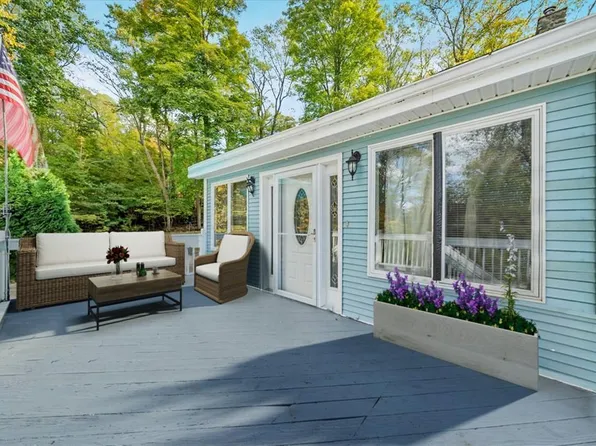 25 Arcadian Trail, Monroe, NY 10950