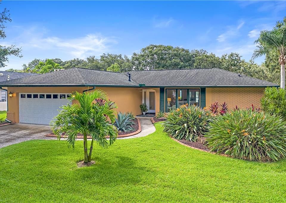 1st image of 2643 Saint Andrews Dr
