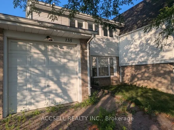 135 Placentia Blvd, Toronto, ON M1S 4G8