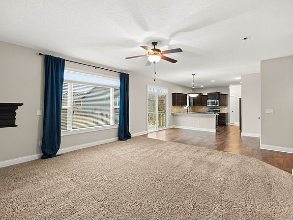 5th image of 608 NE 45th Ct