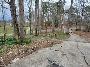 5760 Koweta Rd, Atlanta, GA 30349