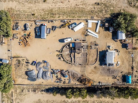 3rd image of 32961 Old Woman Springs Rd