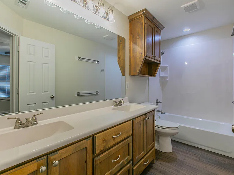 104 Patriot Cir #104 — Photo 16