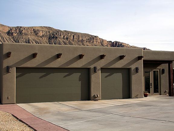 3 car oversized garage