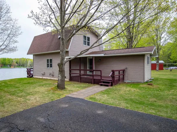 179 Camp Lake Rd, Iron River, MI 49935