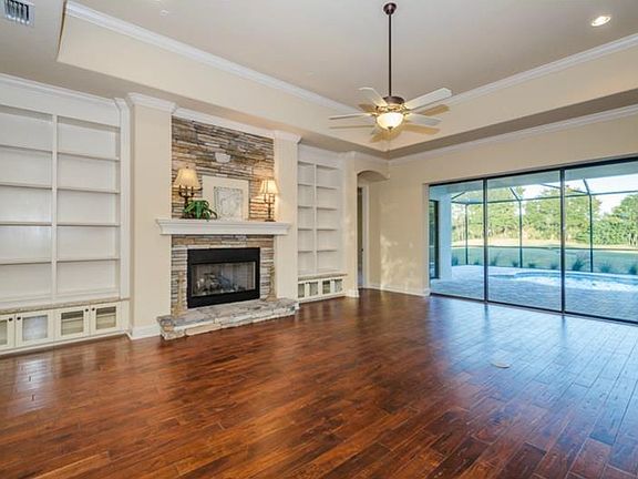 5th image of 3033 Wentworth Way