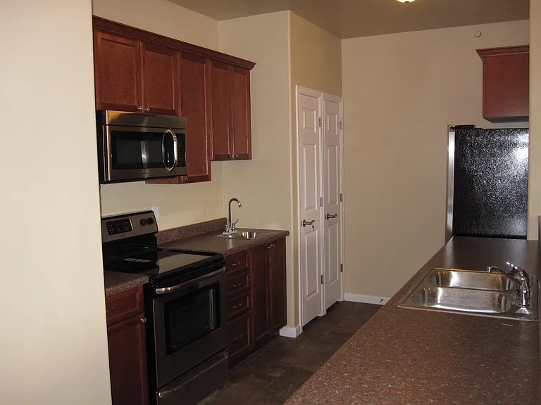 1510 Glenwood Ave #220 — Photo 6