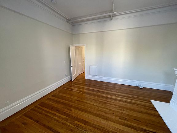 4th image of 2155 15th St #A