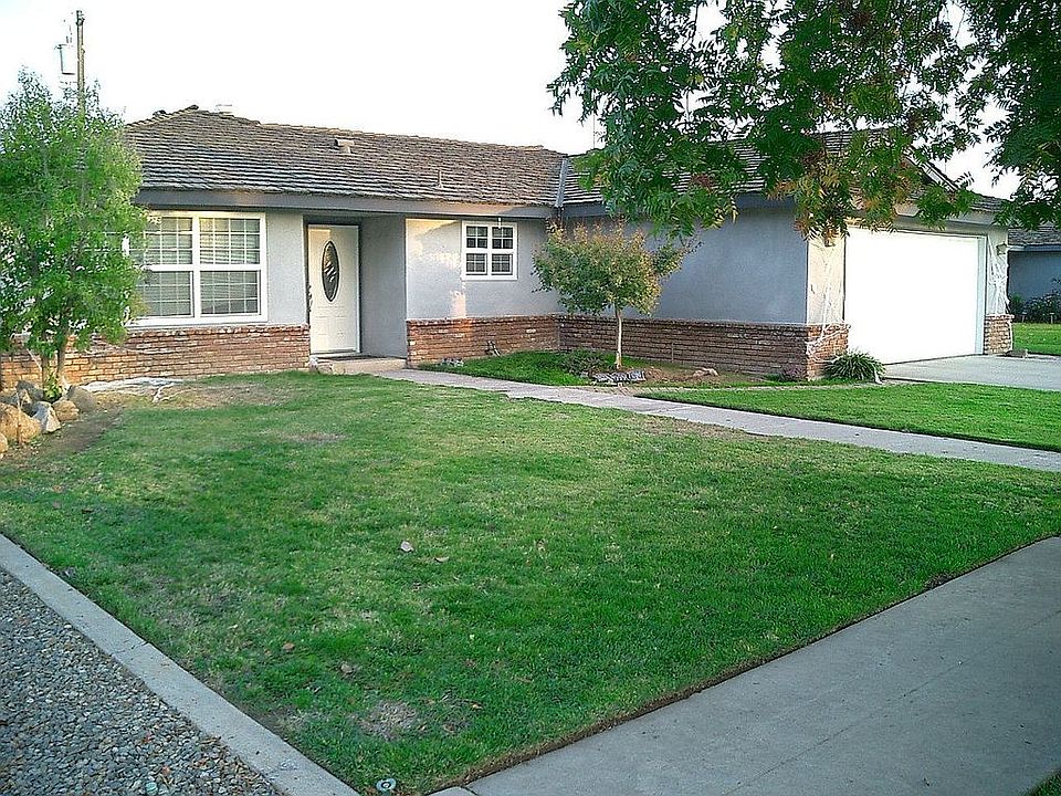 2nd image of 6346 N Del Mar Ave